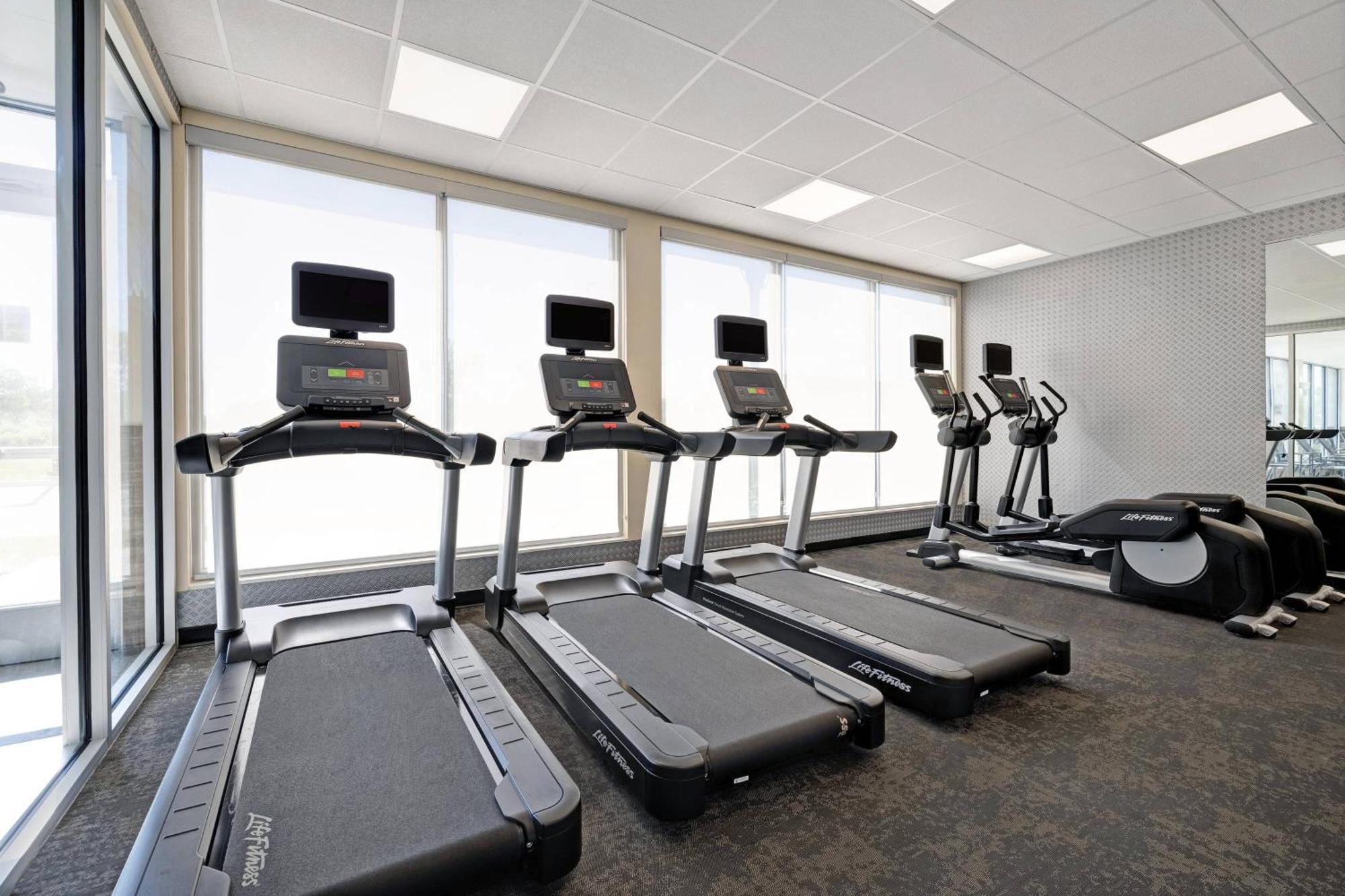 Fairfield Inn & Suites By Marriott Milwaukee Brookfield Kültér fotó