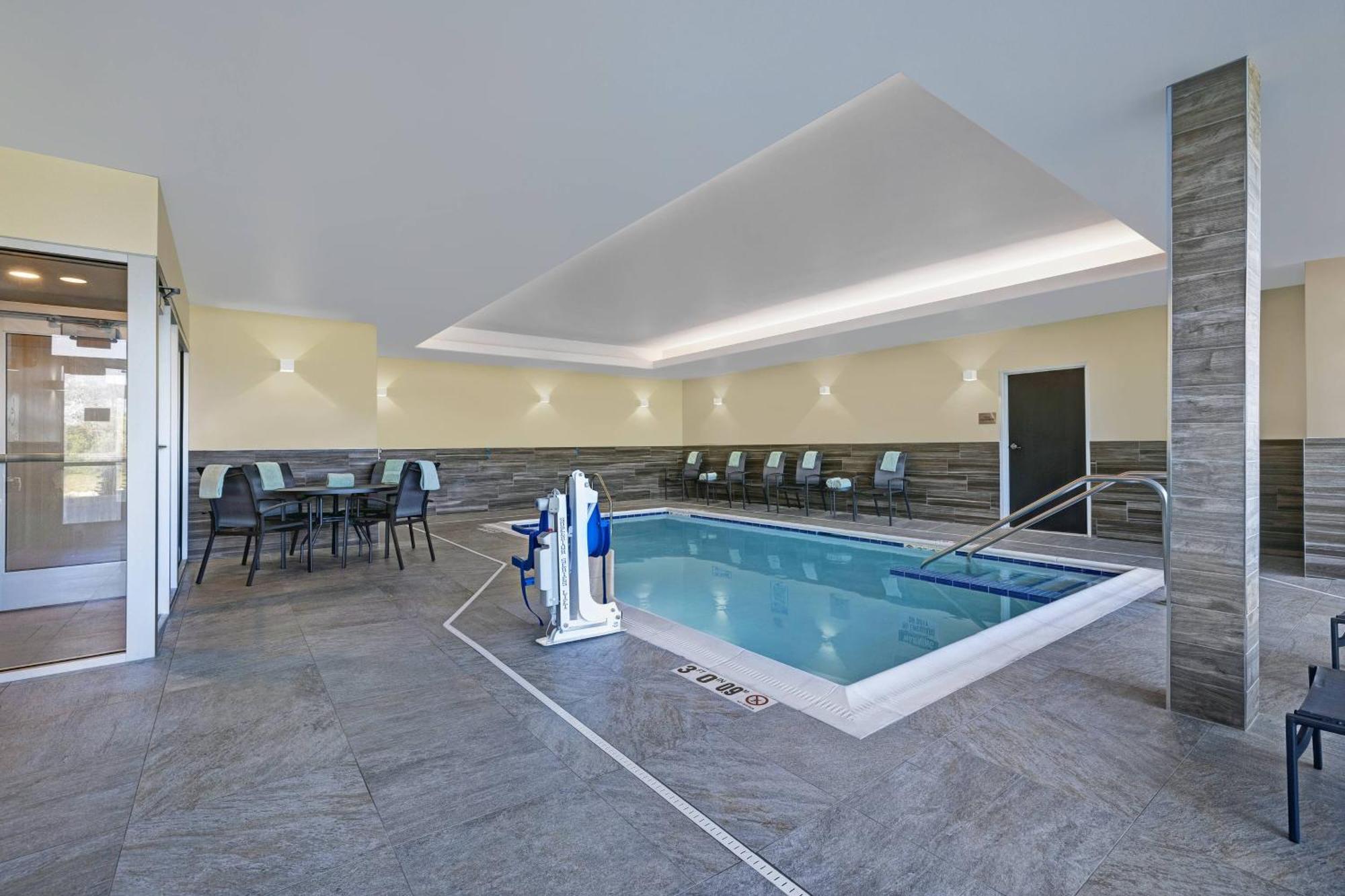 Fairfield Inn & Suites By Marriott Milwaukee Brookfield Kültér fotó
