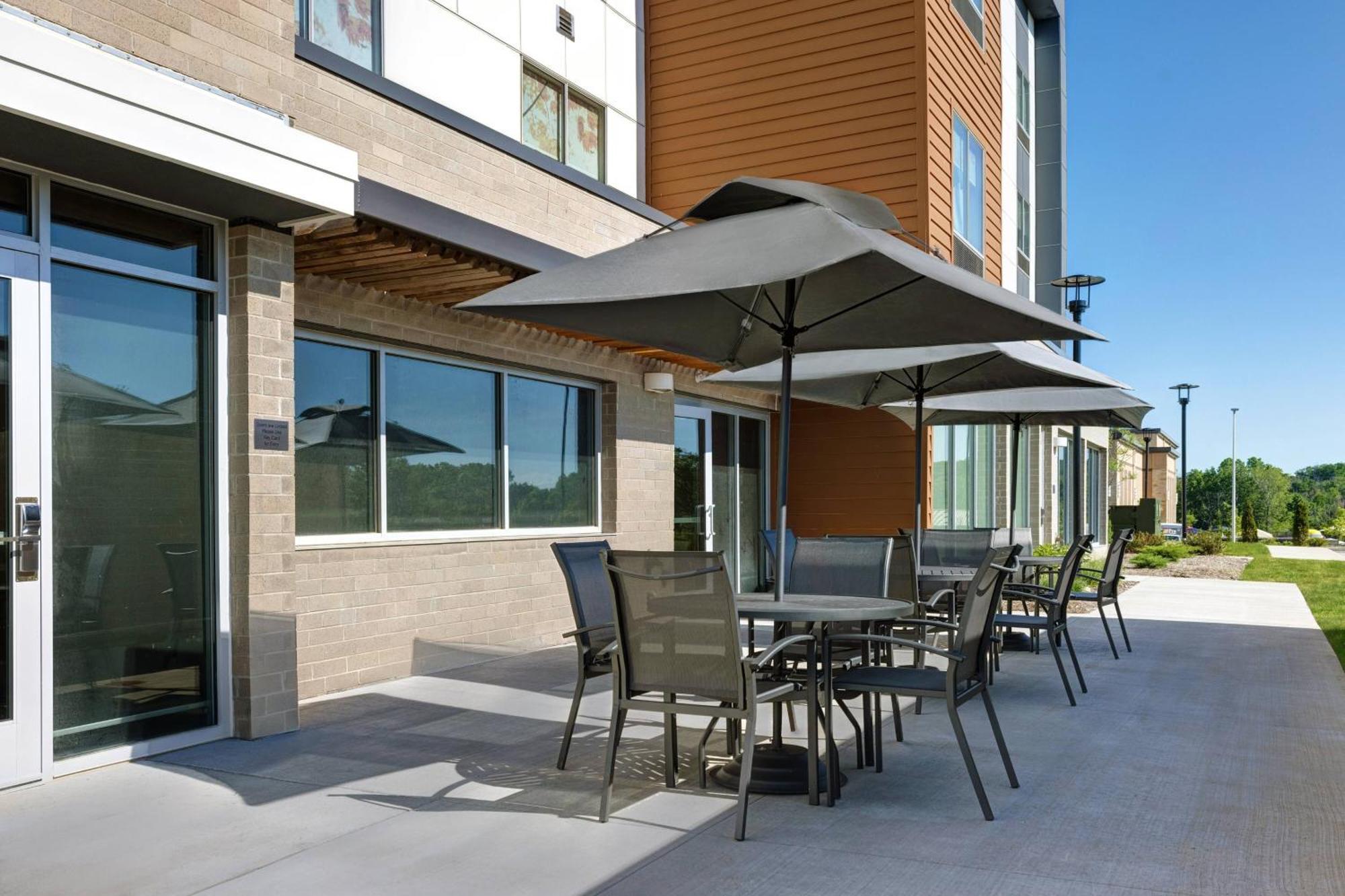 Fairfield Inn & Suites By Marriott Milwaukee Brookfield Kültér fotó