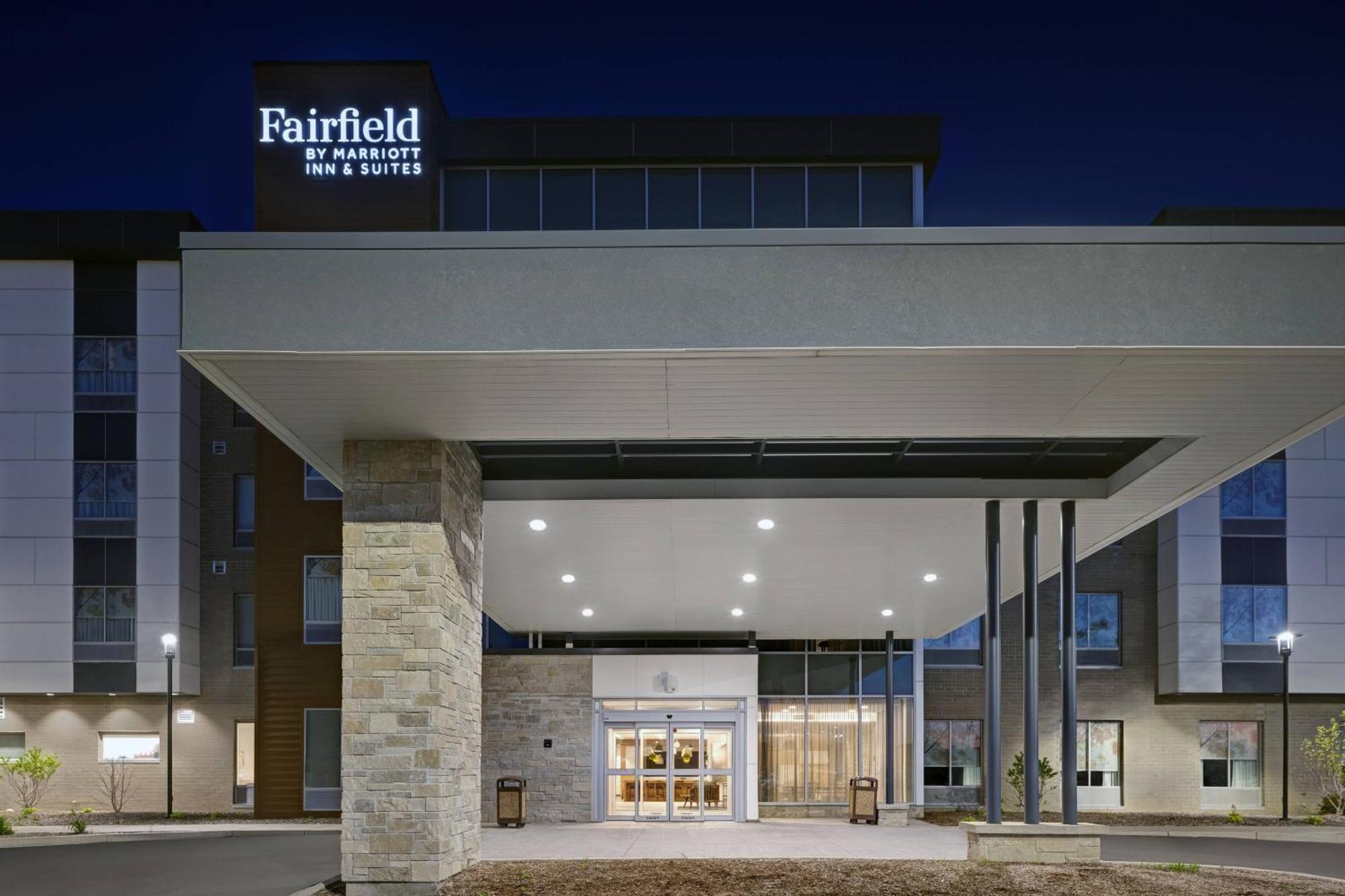 Fairfield Inn & Suites By Marriott Milwaukee Brookfield Kültér fotó